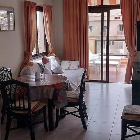 Apartamento 1-bedroom With Big Terrace And Ocean View In Cristianos Los Cristianos (Tenerife)