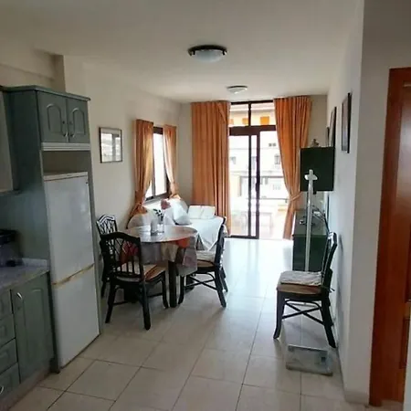 1-bedroom With Big Terrace And Ocean View In Cristianos Los Cristianos (Tenerife)